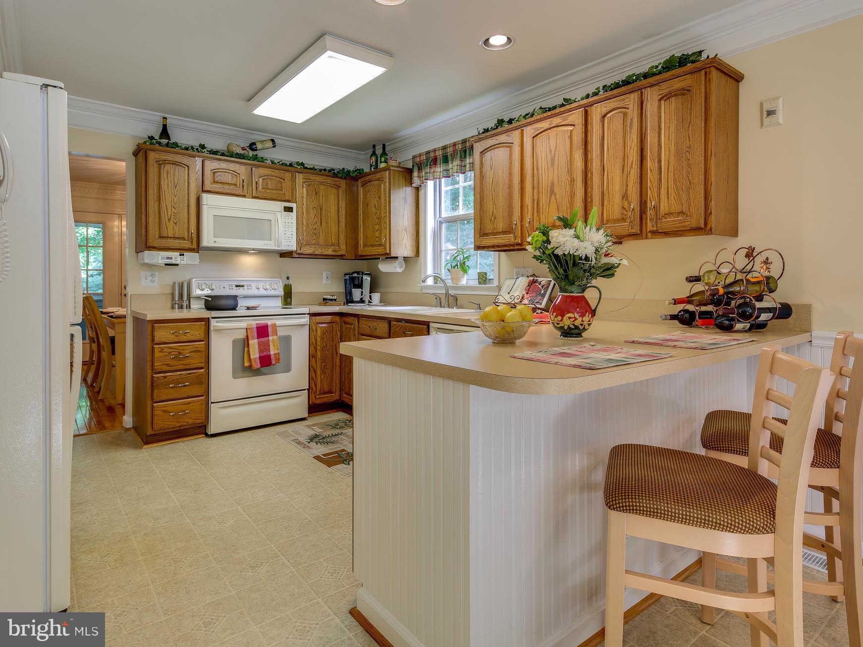 9325 Spring Water Path Jessup, MD 20794 - Photo 5 of 30 Kitchen