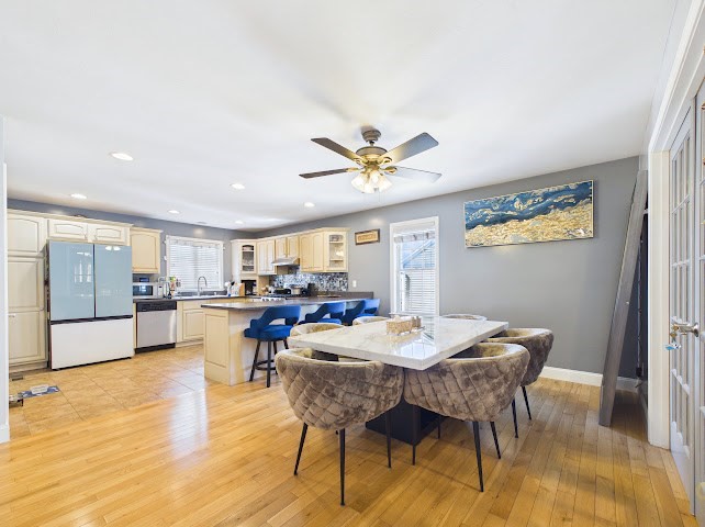 19 Abington Lane Fall River, MA 02721 - Photo 8 of 36