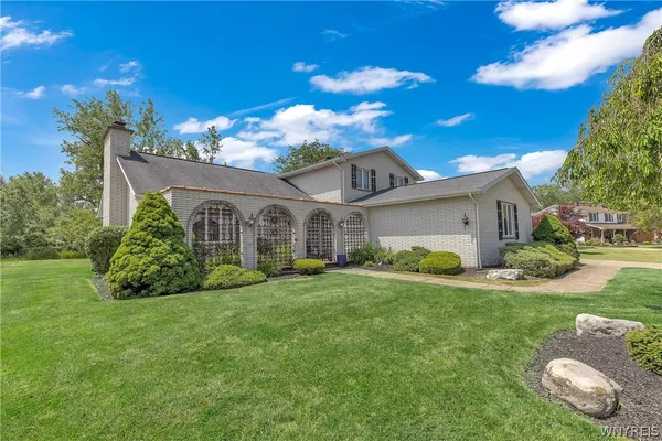 $389,777 | 32 Brookedge Road, Cheektowaga, NY 14043