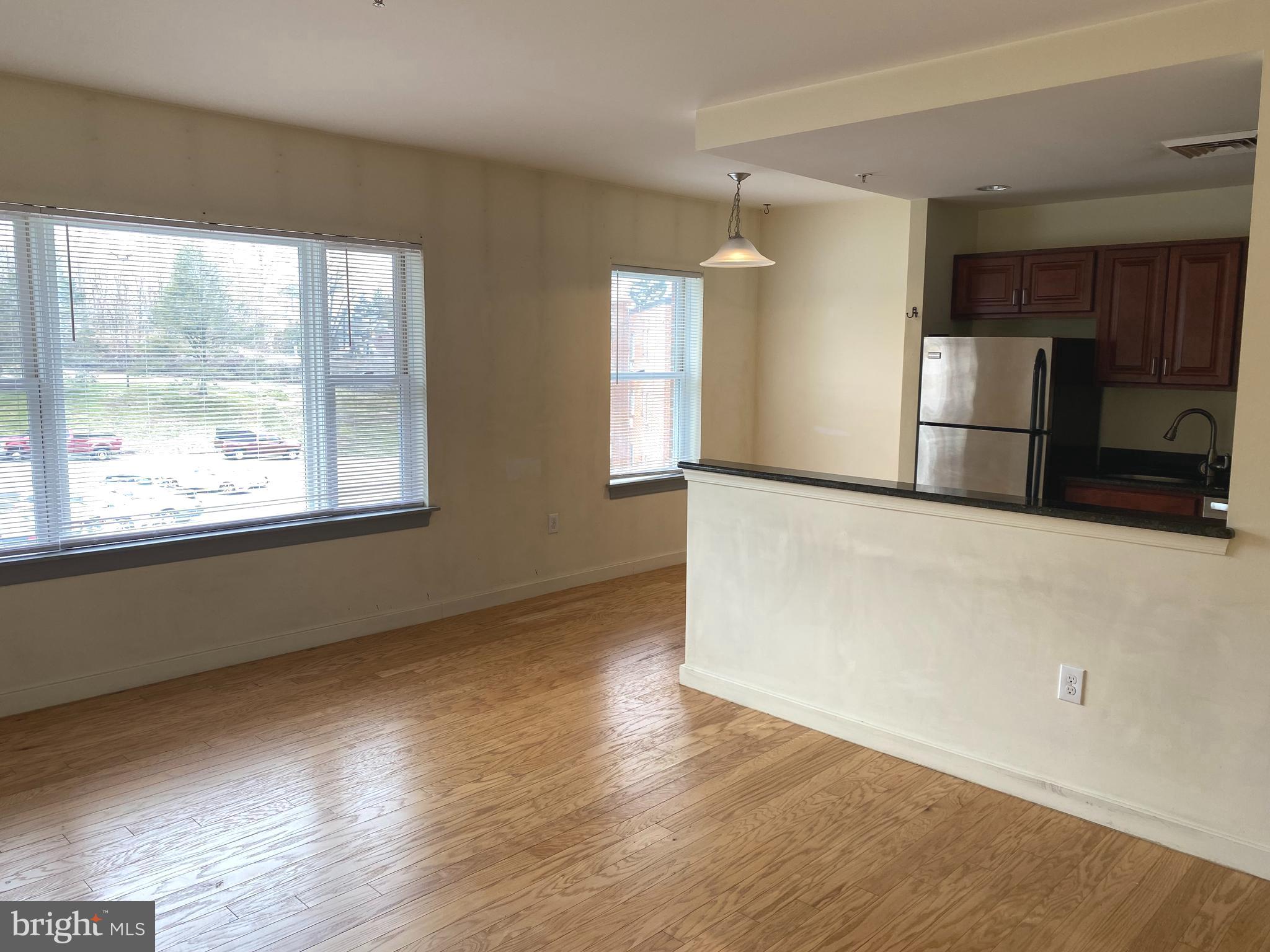 1600 Church Road, Unit B114 Wyncote, PA 19095 - Photo 5 of 22 Living Room