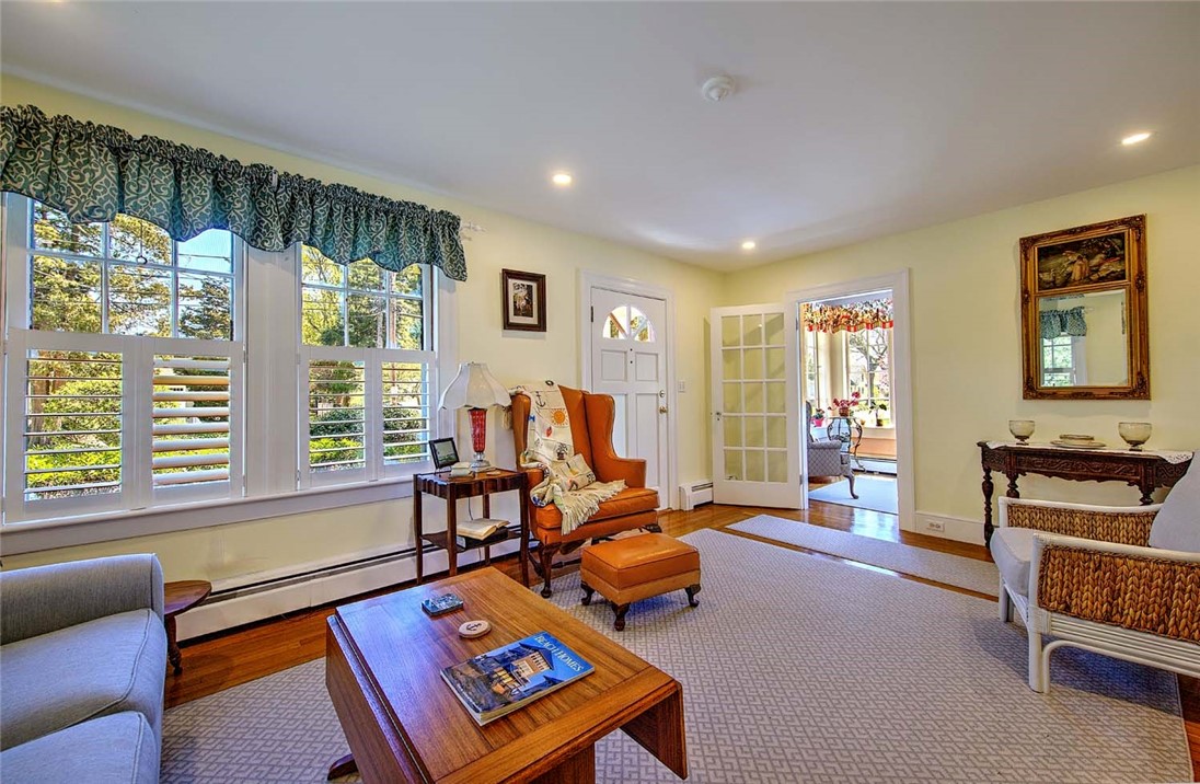 119 Alfred Drowne Road Barrington, RI 02806 - Photo 10 of 50