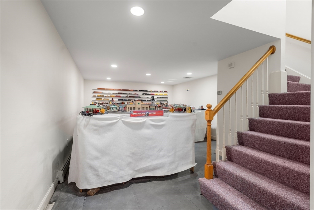 3 Elm Top Lane Beverly, MA 01915 - Photo 23 of 30