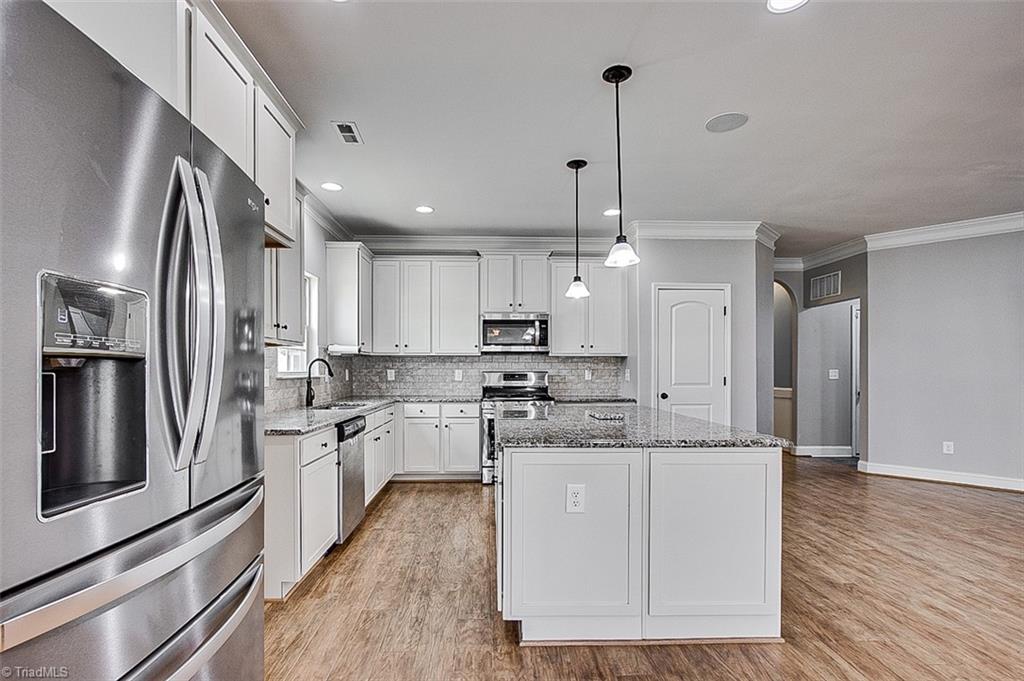 104 Radiant Path Trinity, NC 27370 - Photo 7 of 38