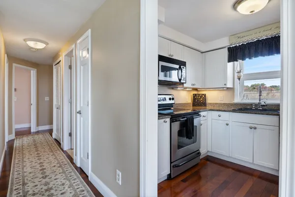 $709,900 | 190 Kings Highway, Unit A1, Hampton, NH 03842