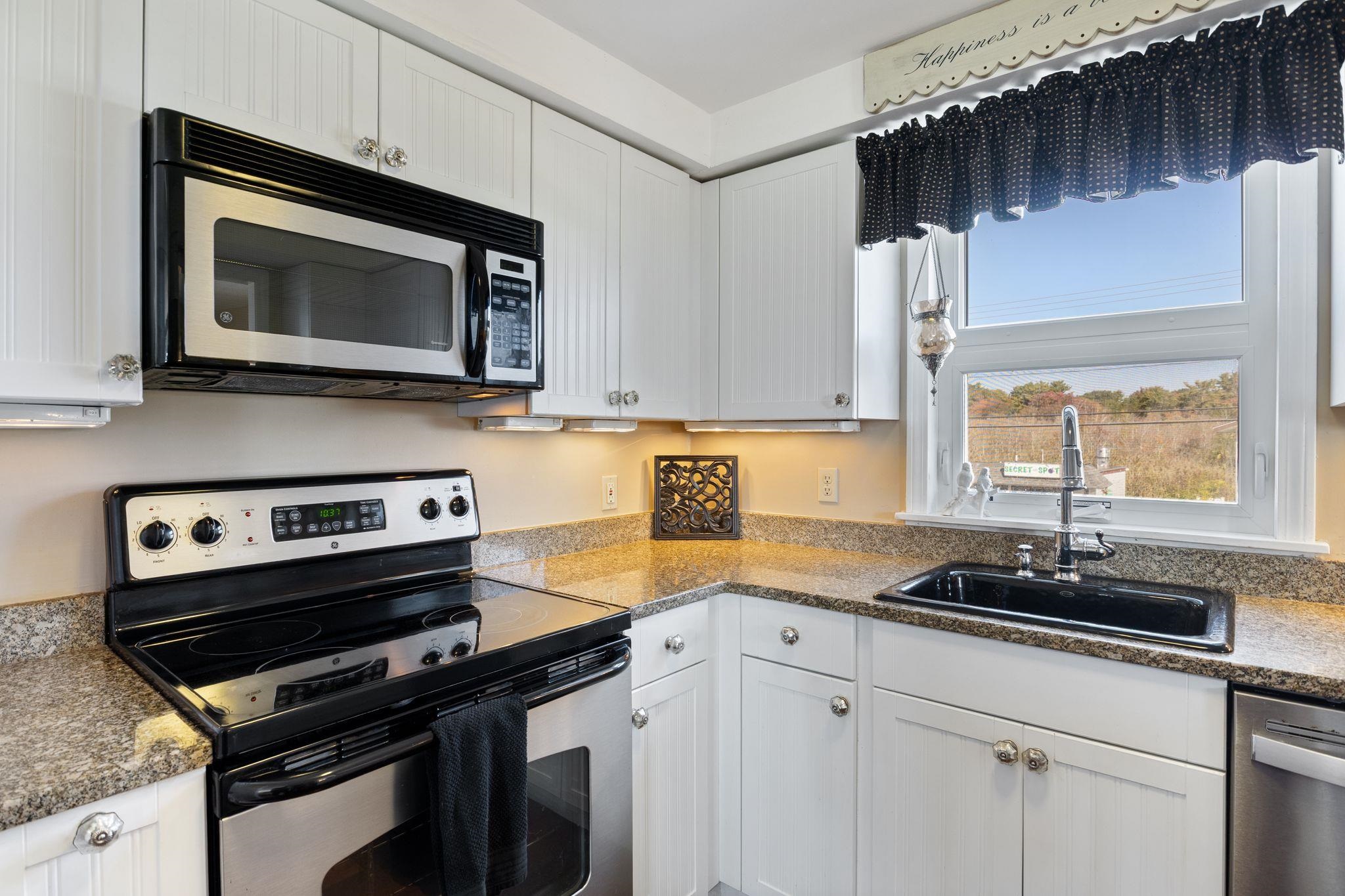 190 Kings Highway, Unit A1 Hampton, NH 03842 - Photo 15 of 44