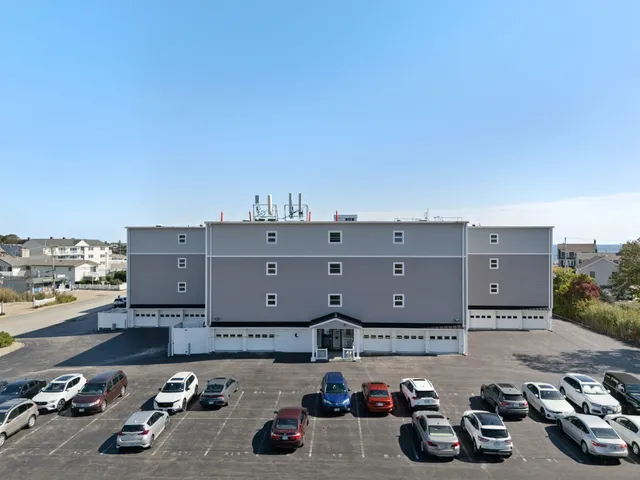 $729,900 | 190 Kings Highway, Unit A1, Hampton, NH 03842