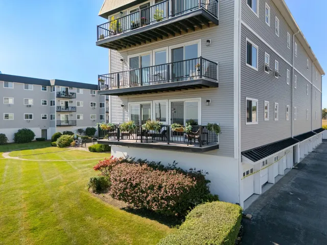 $729,900 | 190 Kings Highway, Unit A1, Hampton, NH 03842