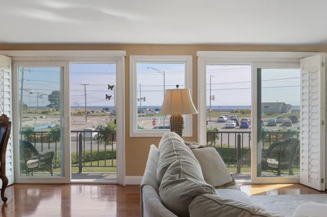 $729,900 | 190 Kings Highway, Unit A1, Hampton, NH 03842