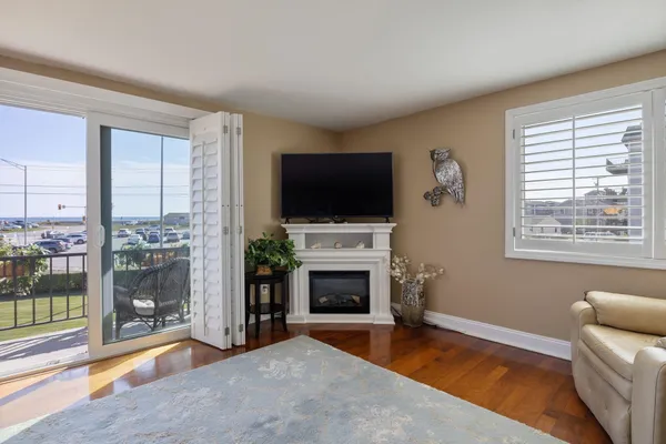 $709,900 | 190 Kings Highway, Unit A1, Hampton, NH 03842