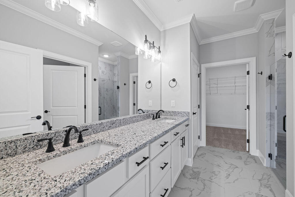 474 Double Play Drive, Unit 108 Chattanooga, TN 37421 - Photo 14 of 33 Primary Bathroom