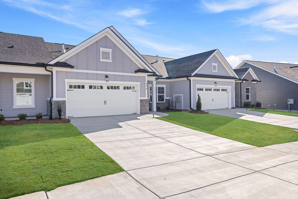 474 Double Play Drive, Unit 108 Chattanooga, TN 37421 - Photo 2 of 33 Iris