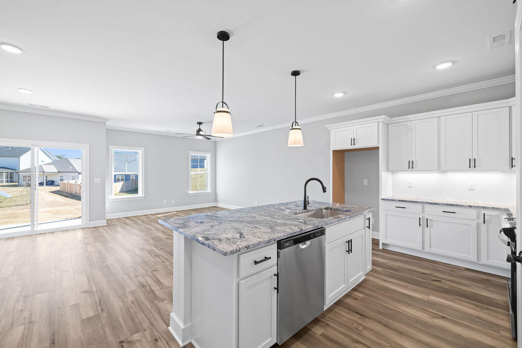 474 Double Play Drive, Unit 108 Chattanooga, TN 37421 - Photo 9 of 33 Kitchen Opens to Great Room