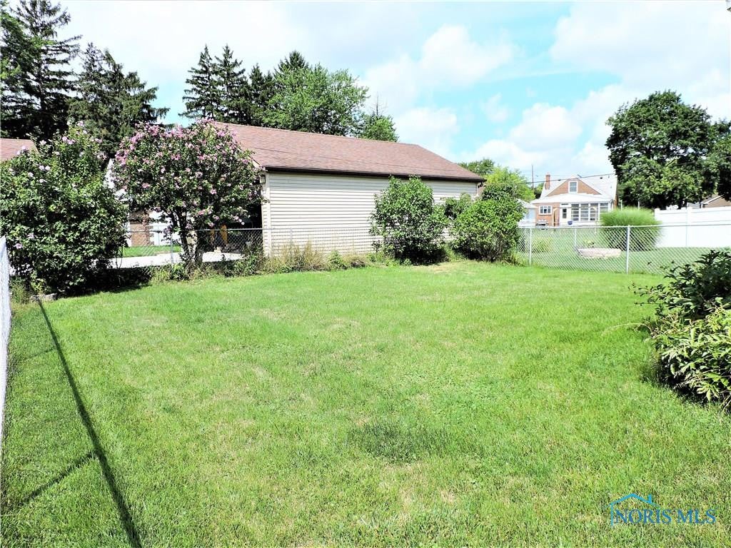 207 Colony Road Rossford, OH 43460 - Photo 21 of 23 Gallery Image 21