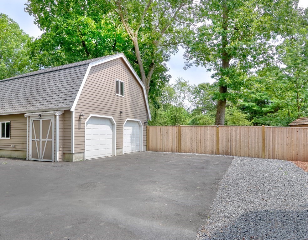 108 Concord Road Lincoln, MA 01773 - Photo 28 of 32 Gallery Image 28