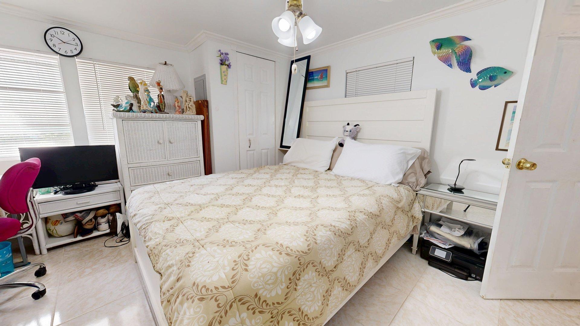 1412 Calder Road Key Largo, FL 33037 - Photo 5 of 28 5