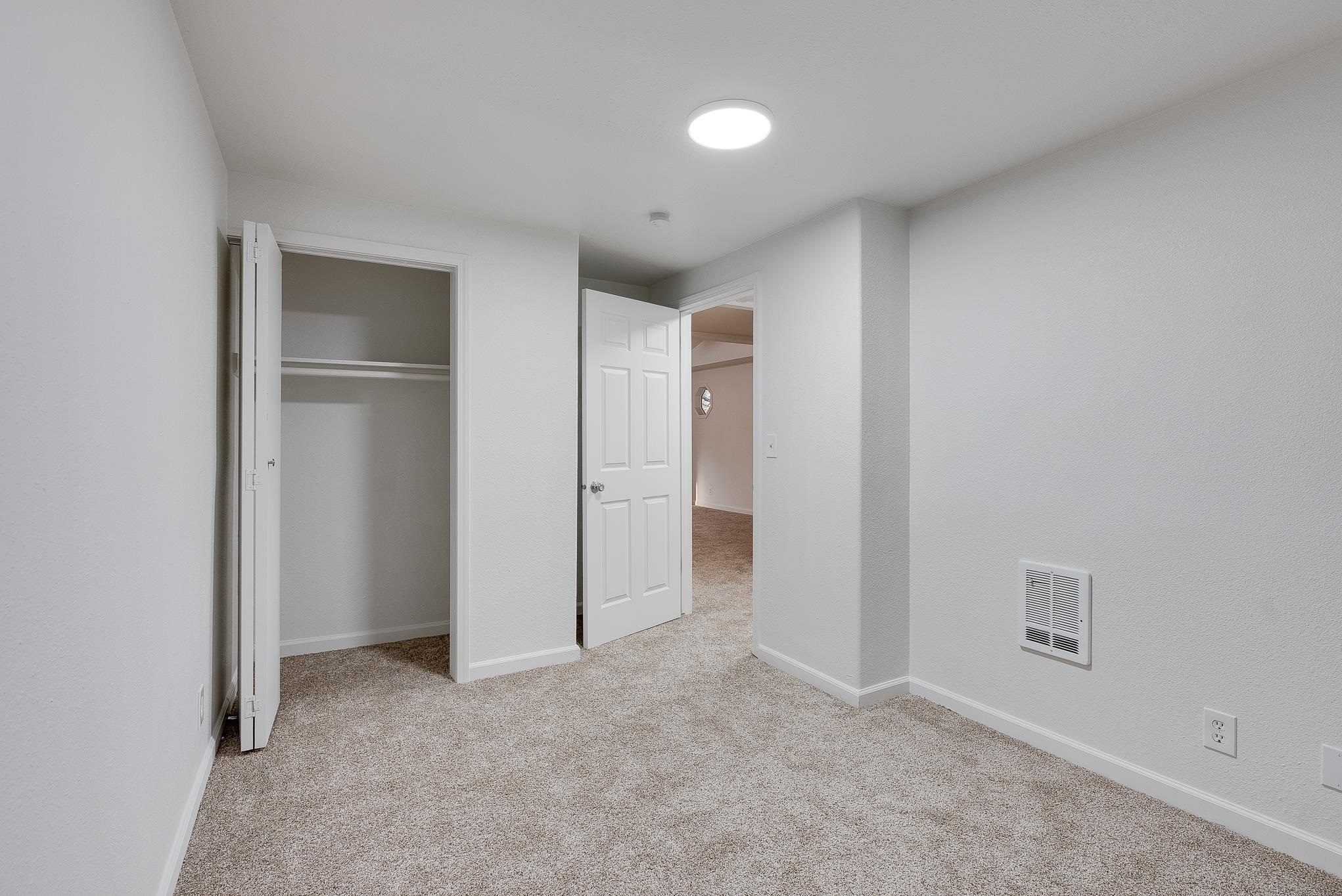 228 Poplar Street Tekoa, WA 99033 - Photo 10 of 27