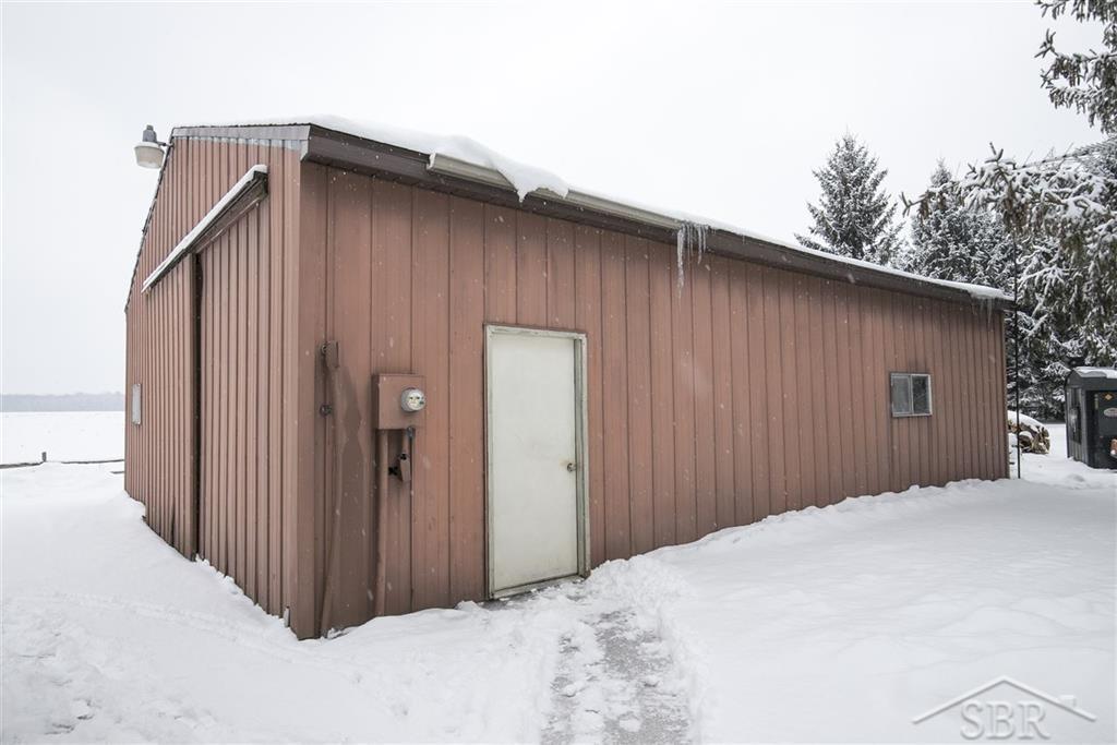 4710 West Pinconning Road Rhodes, MI 48652 - Photo 25 of 32