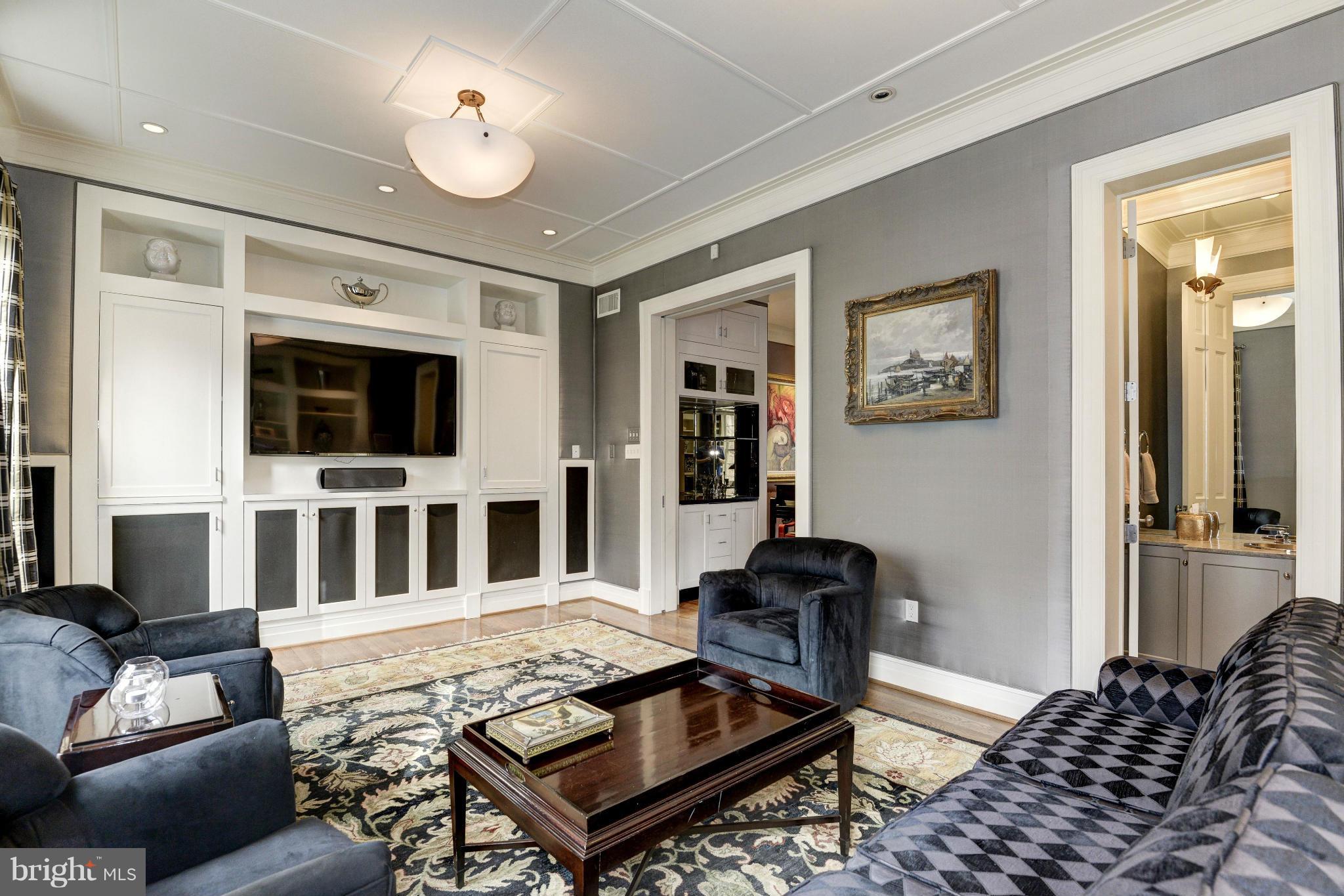 1809 Kalorama Square Washington, DC 20008 - Photo 14 of 27 a living room with furniture