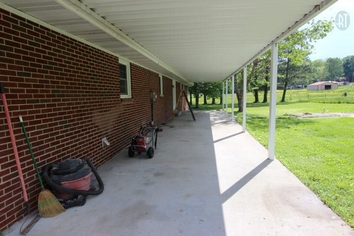 660 Leatherwood Road Dover, TN 37058 - Photo 3 of 24 Gallery Image 3
