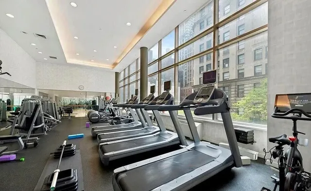 $2,295,000 | 325 5th Avenue, Unit 34D | Midtown South