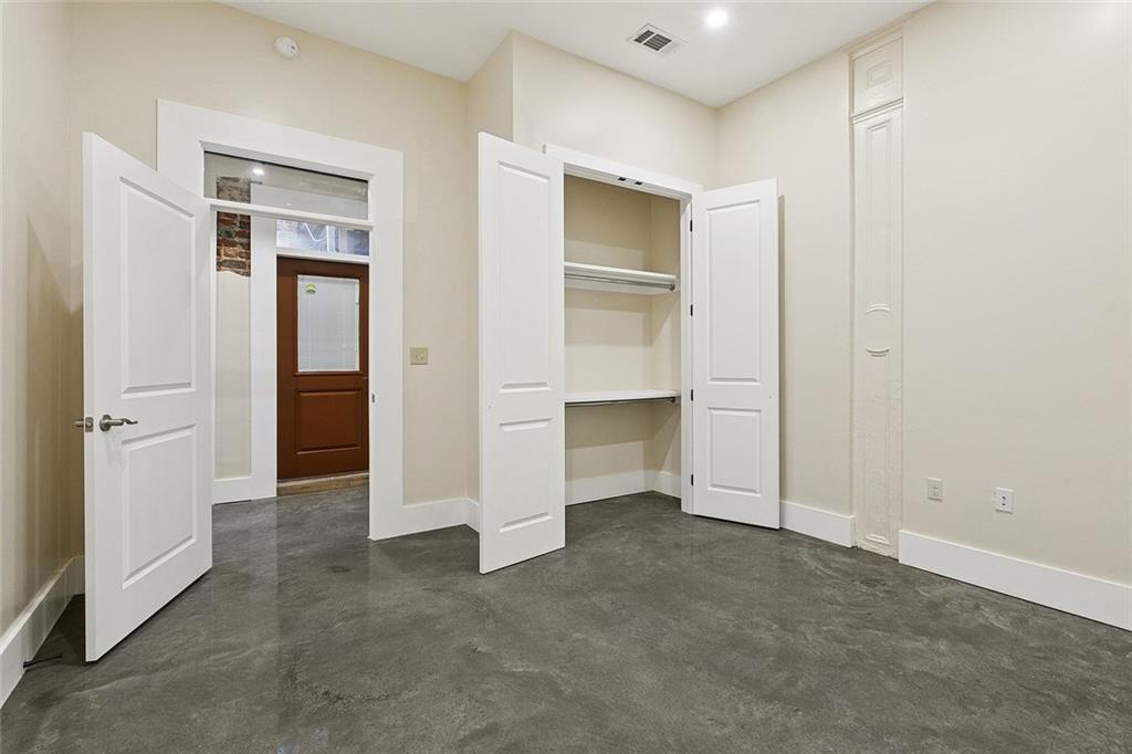 137 Carondelet Street, Unit 101 New Orleans, LA 70130 - Photo 6 of 12