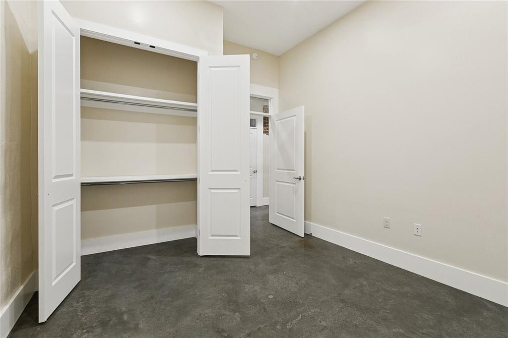 137 Carondelet Street, Unit 101 New Orleans, LA 70130 - Photo 9 of 12