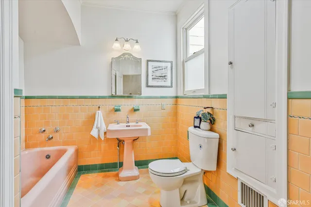 $995,000 | 1411 Oakdale Avenue, San Francisco, CA 94124