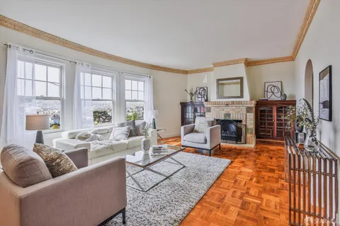 $995,000 | 1411 Oakdale Avenue, San Francisco, CA 94124