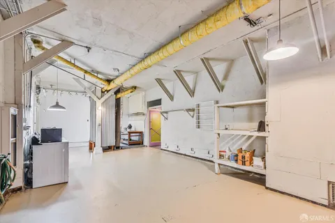 $995,000 | 1411 Oakdale Avenue, San Francisco, CA 94124