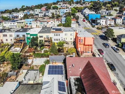 $995,000 | 1411 Oakdale Avenue, San Francisco, CA 94124