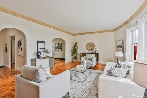 $995,000 | 1411 Oakdale Avenue, San Francisco, CA 94124