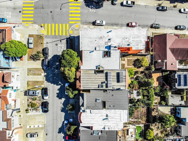 $995,000 | 1411 Oakdale Avenue, San Francisco, CA 94124