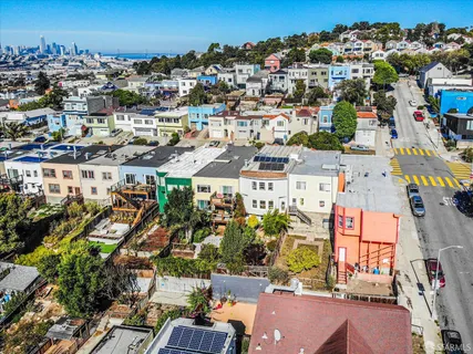 $995,000 | 1411 Oakdale Avenue, San Francisco, CA 94124