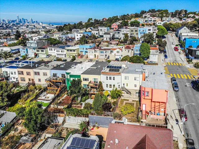 $995,000 | 1411 Oakdale Avenue, San Francisco, CA 94124