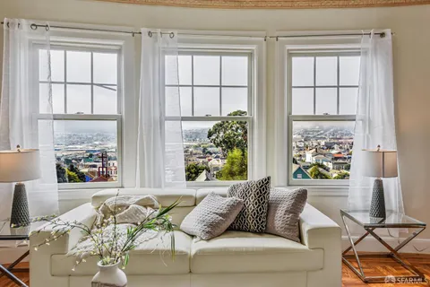 $995,000 | 1411 Oakdale Avenue, San Francisco, CA 94124