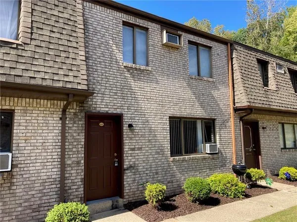$725 | 500 Milltown Road, Unit 505B, New Kensington, PA 15068