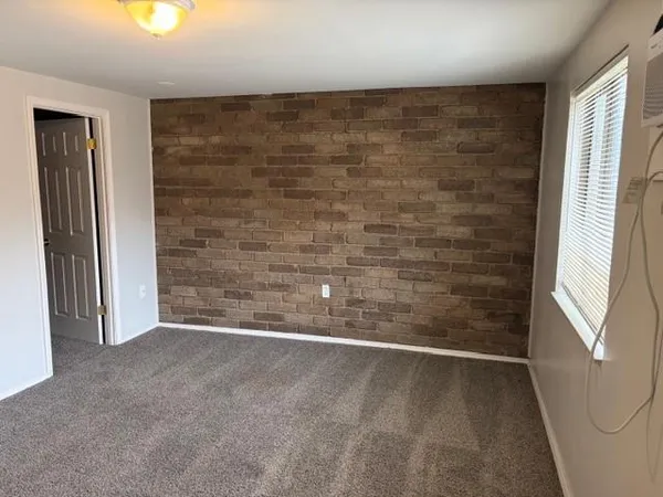 $725 | 500 Milltown Road, Unit 505B, New Kensington, PA 15068