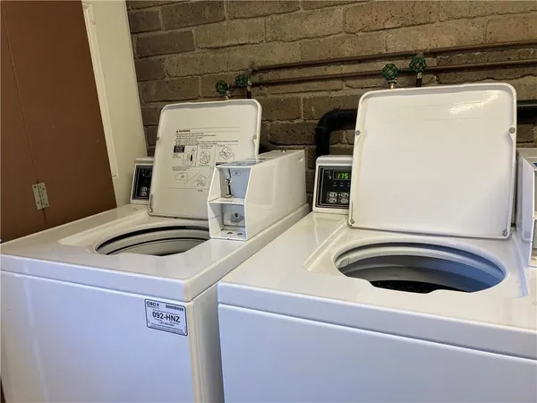 $725 | 500 Milltown Road, Unit 505B, New Kensington, PA 15068