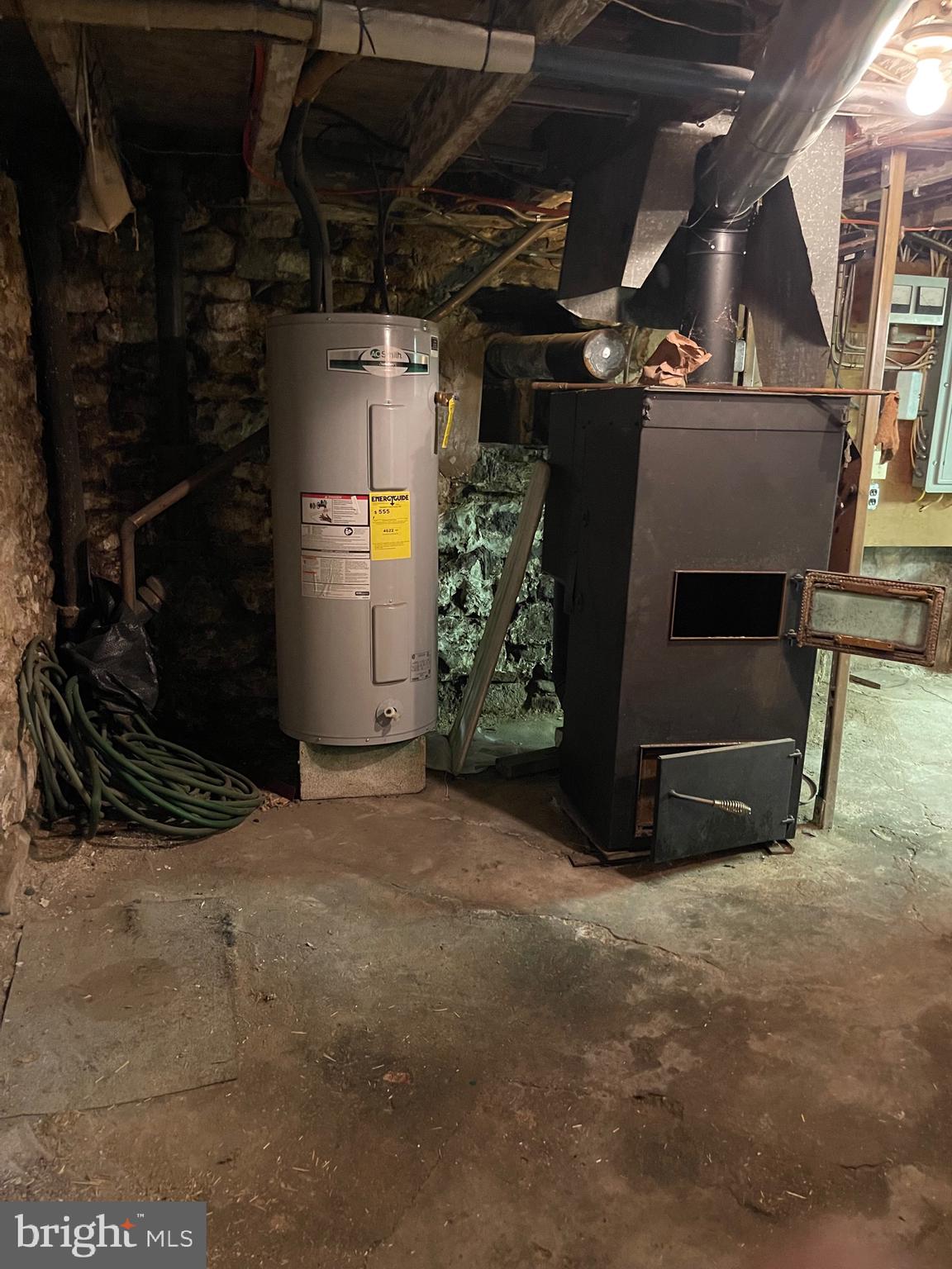 1620 Walnut Street Ashland, PA 17921 - Photo 22 of 25 a view of empty room