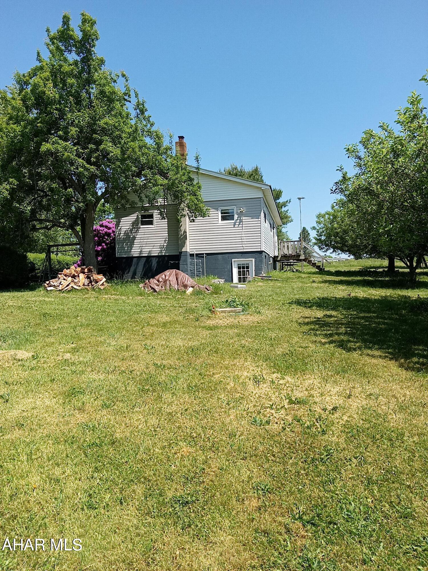 1803 Munster Road Portage, PA 15946 - Photo 9 of 37