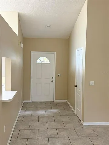 $1,900 | 650 Lakemont Drive, Brandon, FL 33510
