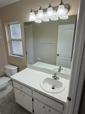 $1,900 | 650 Lakemont Drive, Brandon, FL 33510