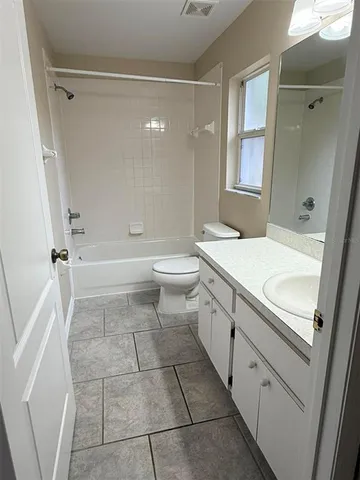 $1,900 | 650 Lakemont Drive, Brandon, FL 33510