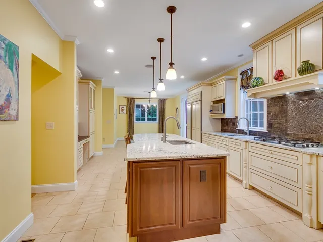 $2,850,000 | 14 Nassau Drive, Winchester, MA 01890