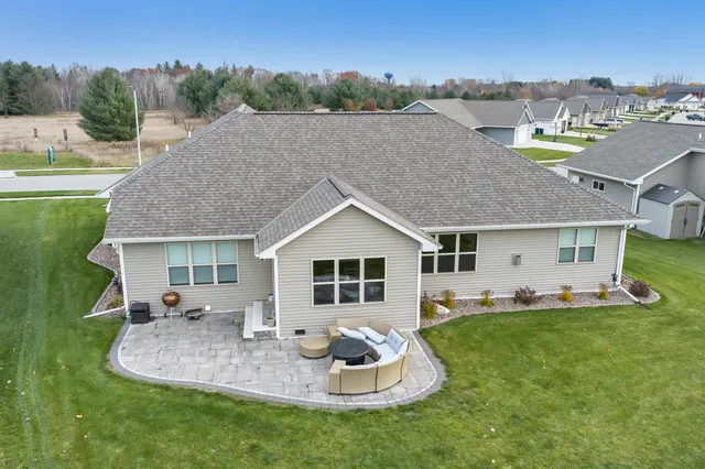 $519,900 | 1765 Jerome Way, Green Bay, WI 54313