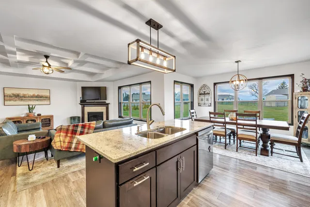 $519,900 | 1765 Jerome Way, Green Bay, WI 54313