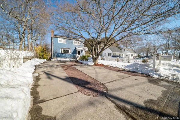 $789,000 | 342 Revilo Avenue, Shirley, NY 11967