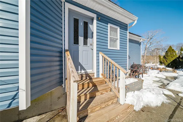 $789,000 | 342 Revilo Avenue, Shirley, NY 11967
