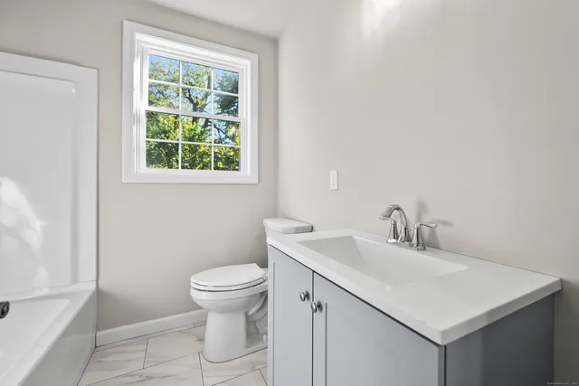 $389,900 | 50 Garfield Avenue, Middletown, CT 06457