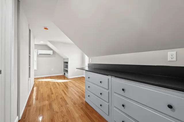 $389,900 | 50 Garfield Avenue, Middletown, CT 06457